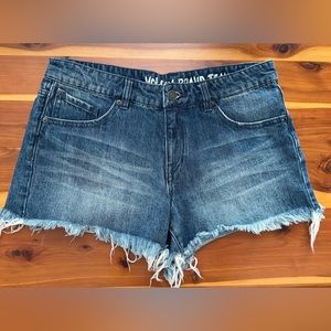 New W/O Tags. Volcom Jean cutoff shorts for women size 7